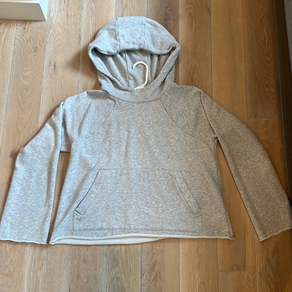 Athleta Cropped Women’s Grey Sweatshirt